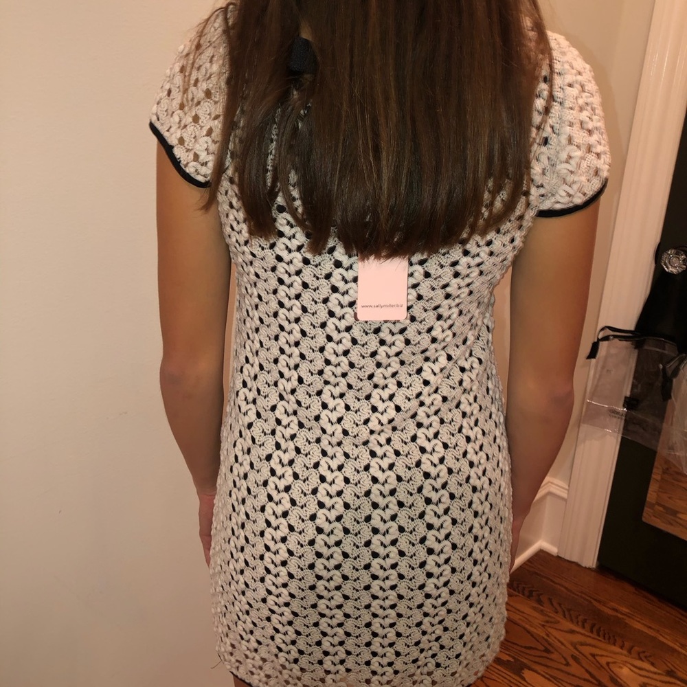 Dress - Picture 2 of 4